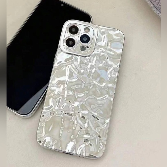Silver Textured Plating iPhone Case - Picture 3 of 4